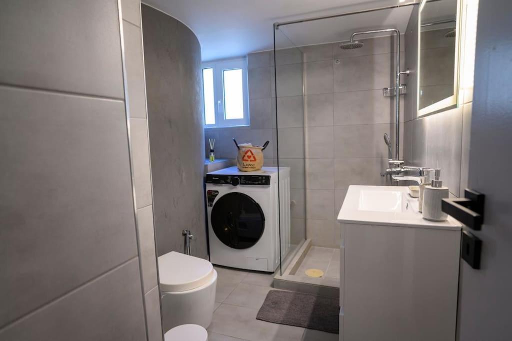 Apartamento Seaview Orchid 2 Bed Elegance Atenas Exterior foto